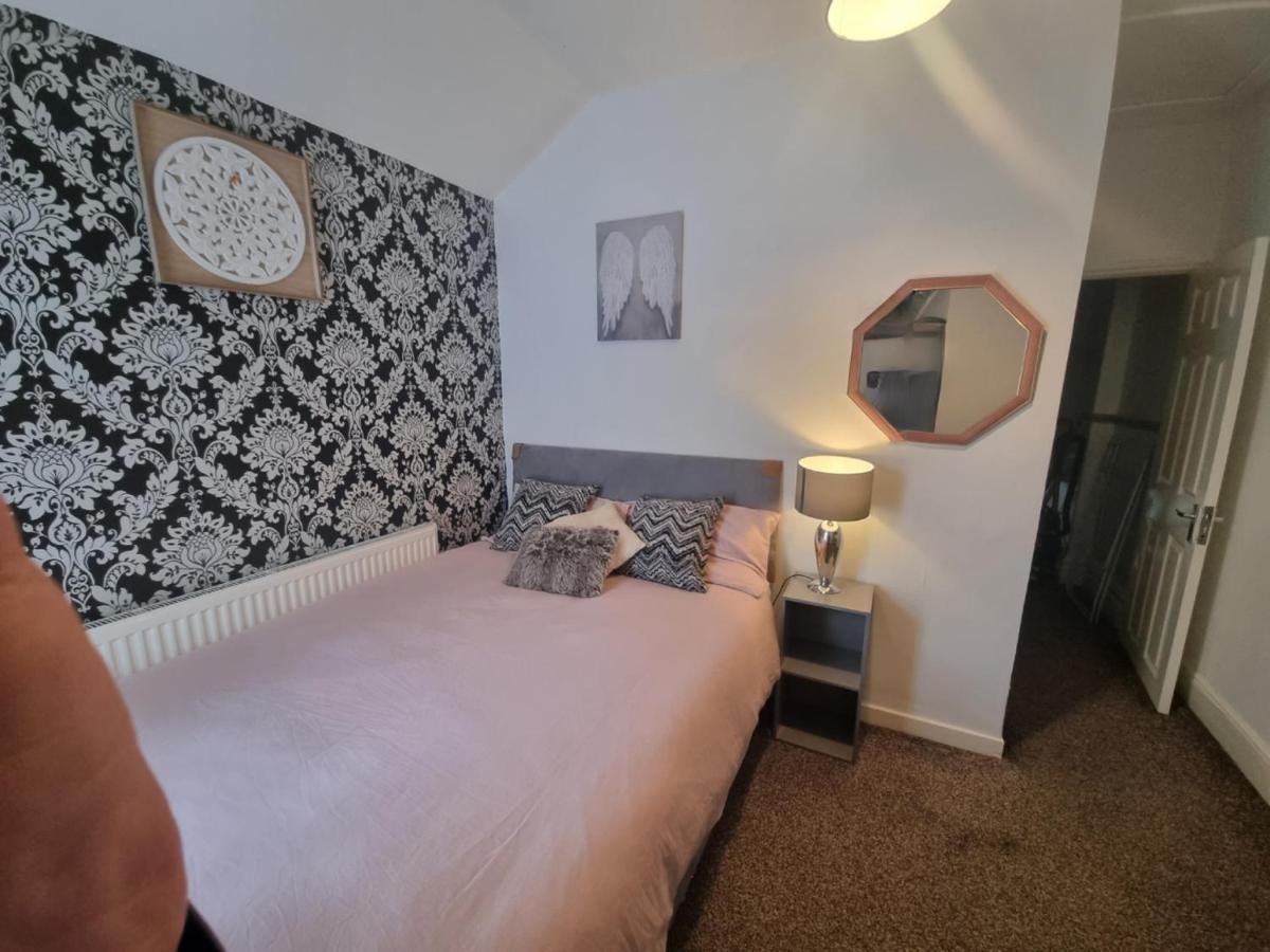 Private Room In Cardiff Exterior foto