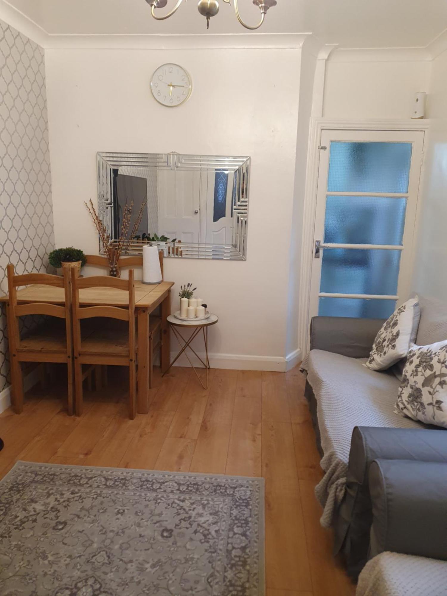 Private Room In Cardiff Exterior foto